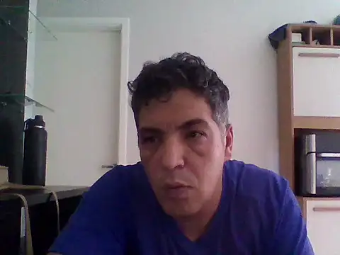 Snapshot of Carloskasado chatting on November 18, 2025, 7:39 pm Carloskasado online show from November 18, 2025, 7:39 pm