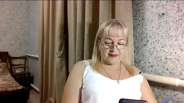 Snapshot of PlayM3Soft chatting on September 30, 2025, 6:03 pm PlayM3Soft online show from September 30, 2025, 6:03 pm