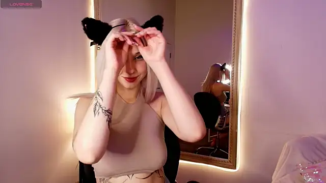 CatEyePro online show from January 8, 2026, 1:55 am