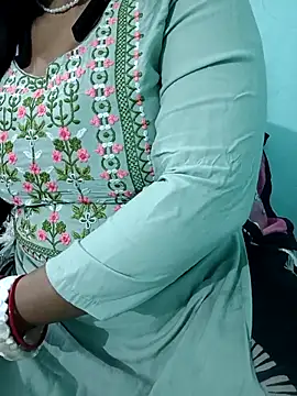 Snapshot of Anjali-bhabhi chatting on November 5, 2025, 4:54 pm Anjali-bhabhi online show from November 5, 2025, 4:54 pm