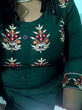 Snapshot of Anjali-bhabhi chatting on November 13, 2025, 10:19 am Anjali-bhabhi online show from November 13, 2025, 10:19 am