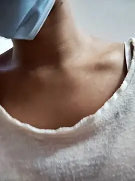 tanisha-2005 online show from December 3, 2025, 11:36 pm