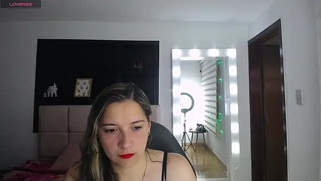 Agatha bellucci  online show from January 9, 2026, 1:07 pm