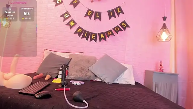 Snapshot of MayteLiu_ chatting on September 27, 2025, 12:55 pm MayteLiu online show from September 27, 2025, 12:55 pm