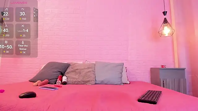 Snapshot of MayteLiu_ chatting on September 24, 2025, 12:44 pm MayteLiu online show from September 24, 2025, 12:44 pm