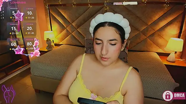 Snapshot of ambar_lover chatting on December 5, 2025, 4:33 am ambar lover online show from December 5, 2025, 4:33 am