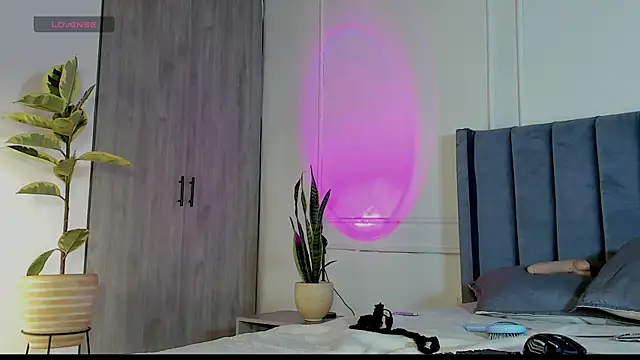 Ice Princess  online show from October 5, 2025, 5:53 am