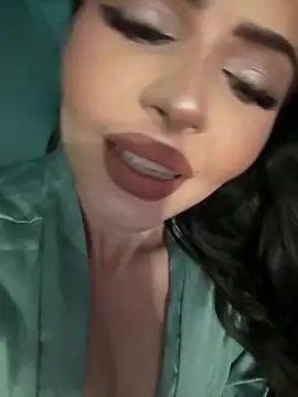solaradevitta888 online show from May 10, 2026, 8:33 pm