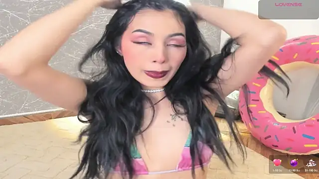 Snapshot of Miss_Charlottet chatting on December 2, 2025, 12:55 am Miss Charlottet online show from December 2, 2025, 12:55 am