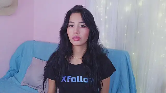 Snapshot of Miss_Charlottet chatting on May 2, 2026, 3:01 am Miss Charlottet online show from May 2, 2026, 3:01 am
