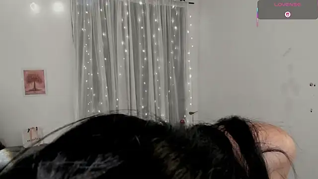 Snapshot of Miss_Charlottet chatting on November 20, 2025, 8:09 pm Miss Charlottet online show from November 20, 2025, 8:09 pm