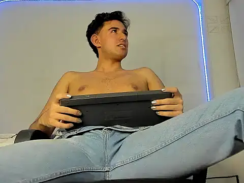 Snapshot of Alexxx_savage chatting on February 23, 2026, 2:35 am Alexxx savage online show from February 23, 2026, 2:35 am