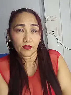Snapshot of linda_luna29 chatting on June 7, 2026, 4:18 am linda luna29 online show from June 7, 2026, 4:18 am