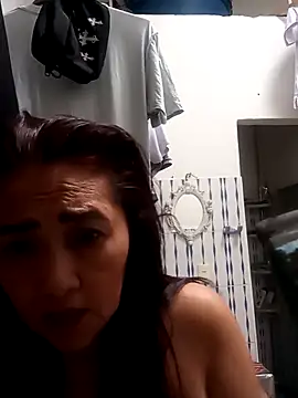 linda luna29 online show from September 28, 2025, 3:30 pm