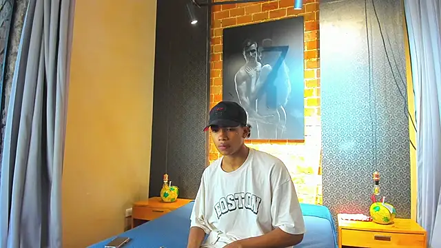 Snapshot of AlanCutee chatting on November 9, 2025, 12:20 pm AlanCutee online show from November 9, 2025, 12:20 pm