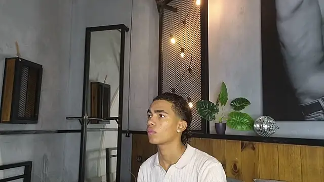 AlanCutee online show from March 18, 2026, 11:46 am