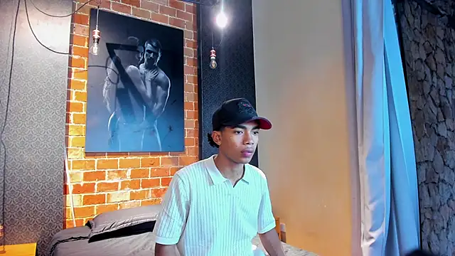 Snapshot of AlanCutee chatting on November 4, 2025, 12:09 pm AlanCutee online show from November 4, 2025, 12:09 pm