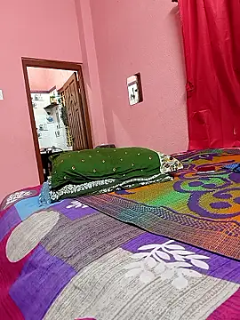 Cute-Swewty online show from April 15, 2026, 3:05 pm