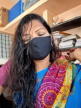 Snapshot of Tamil_Dharani chatting on March 14, 2026, 5:46 am Tamil Dharani online show from March 14, 2026, 5:46 am