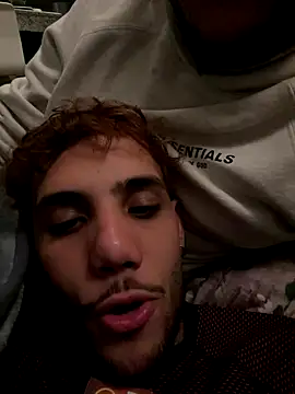 Lapatrona  online show from December 3, 2025, 2:01 am