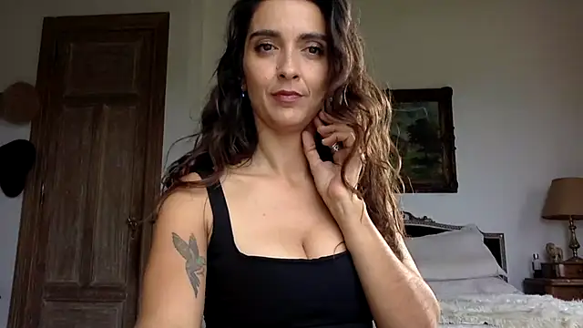 Snapshot of venuslibre chatting on March 6, 2026, 8:37 pm venuslibre online show from March 6, 2026, 8:37 pm