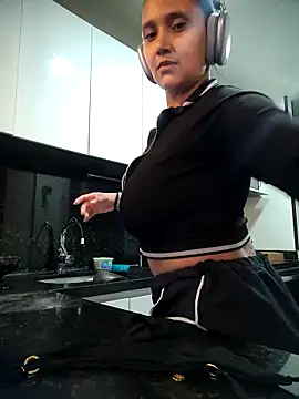 Esmeralda333 online show from February 23, 2026, 12:50 pm