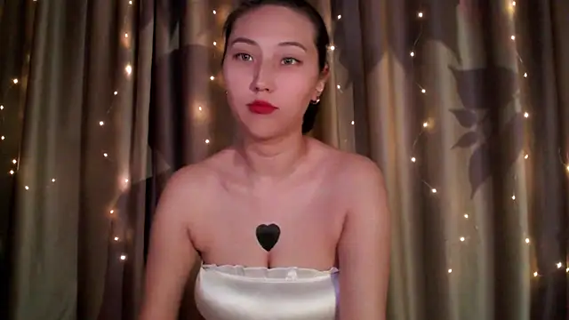 Snapshot of Ray_Ayanami chatting on December 19, 2025, 1:42 am Ray Ayanami online show from December 19, 2025, 1:42 am