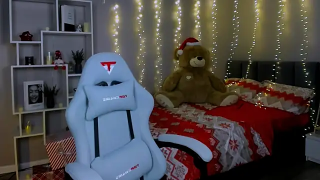 Snapshot of AnoraDark chatting on December 14, 2025, 12:22 pm AnoraDark online show from December 14, 2025, 12:22 pm