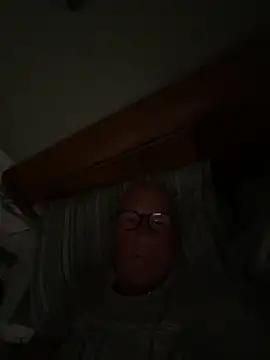 Snapshot of philefc chatting on September 28, 2025, 7:04 am philefc online show from September 28, 2025, 7:04 am