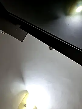 Anayssa  online show from April 2, 2026, 7:26 am