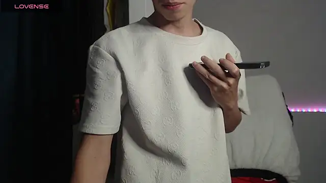 JhoanVelezModel online show from October 16, 2025, 3:04 am