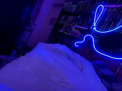 Snapshot of 3615-ULLA chatting on October 26, 2025, 5:35 pm 3615-ULLA online show from October 26, 2025, 5:35 pm