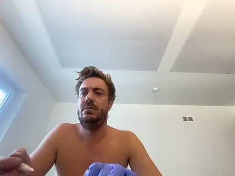 Snapshot of 3615-ULLA chatting on October 19, 2025, 8:50 am 3615-ULLA online show from October 19, 2025, 8:50 am