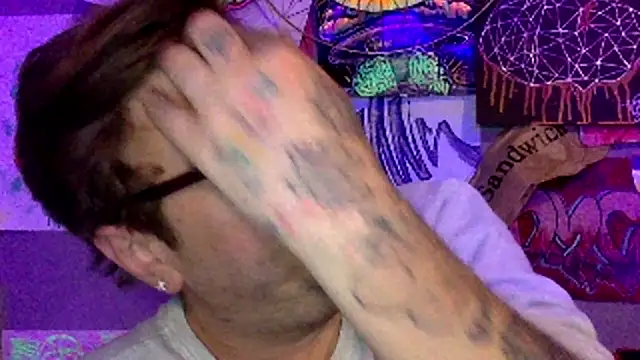 3615-ULLA online show from April 6, 2026, 4:46 am