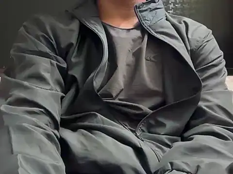 Snapshot of develhd chatting on November 19, 2025, 8:31 pm develhd online show from November 19, 2025, 8:31 pm