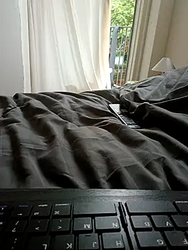 Snapshot of handsome8inchh chatting on September 14, 2025, 3:34 pm handsome8inchh online show from September 14, 2025, 3:34 pm