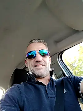 Snapshot of handsome8inchh chatting on September 8, 2025, 4:17 pm handsome8inchh online show from September 8, 2025, 4:17 pm