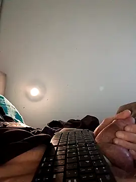 Snapshot of handsome8inchh chatting on November 8, 2025, 2:26 am handsome8inchh online show from November 8, 2025, 2:26 am