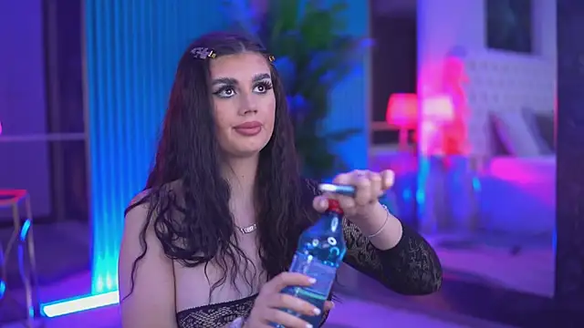 KendraMoon online show from November 23, 2025, 3:33 pm