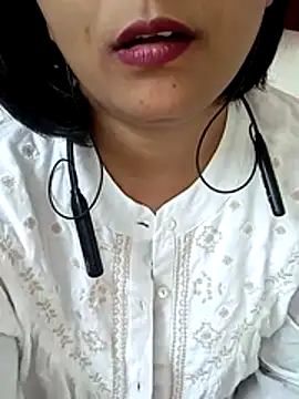 Queen Kushi4 online show from February 13, 2026, 7:52 am