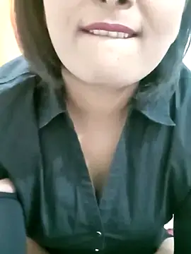 Snapshot of Queen_Kushi4 chatting on July 22, 2026, 9:44 am Queen Kushi4 online show from July 22, 2026, 9:44 am