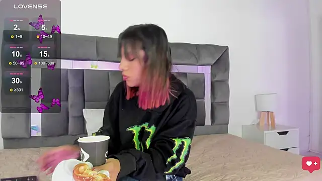 Snapshot of Dalia_lux chatting on September 30, 2025, 2:01 pm Dalia lux online show from September 30, 2025, 2:01 pm