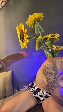 RACHELRUIZ online show from January 8, 2026, 9:54 pm