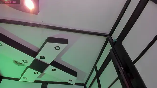 SamaraAnders  online show from February 15, 2026, 4:57 am