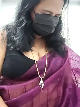 mallu-lover online show from March 15, 2026, 1:07 pm