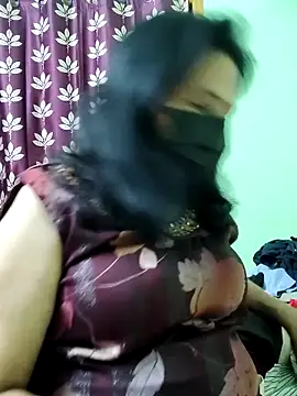 mallu-lover online show from April 17, 2026, 5:49 pm