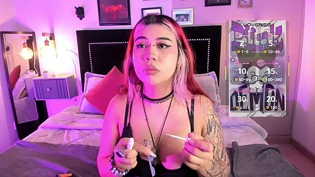 Snapshot of pinkk_deemon chatting on June 4, 2026, 1:16 pm pinkk deemon online show from June 4, 2026, 1:16 pm