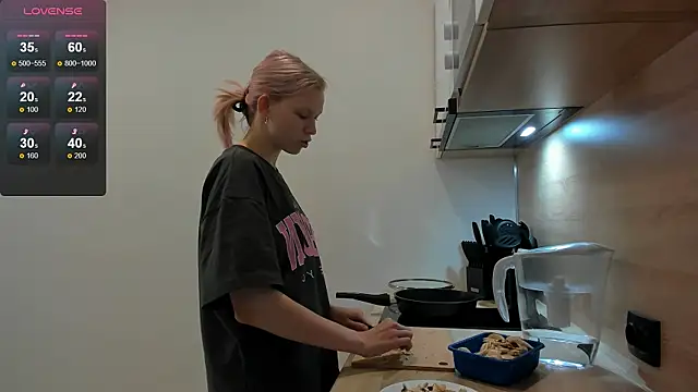 Snapshot of _Gentle_Angel_Melissa_ chatting on October 10, 2025, 4:08 pm Gentle Angel Melissa online show from October 10, 2025, 4:08 pm