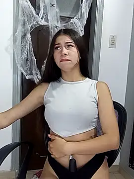 Snapshot of CharlotteSex_ chatting on October 20, 2025, 11:11 am CharlotteSex online show from October 20, 2025, 11:11 am