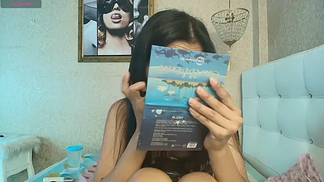 Snapshot of Miladiosa chatting on November 6, 2025, 12:09 pm Miladiosa online show from November 6, 2025, 12:09 pm